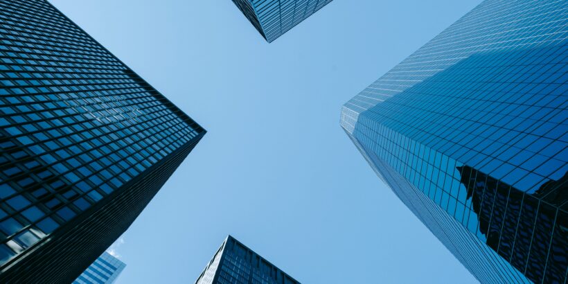 Global finance dynamics and market structures